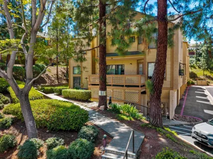 $724,888 | 9230 Lake Murray Boulevard, Unit F, San Diego, CA 92119