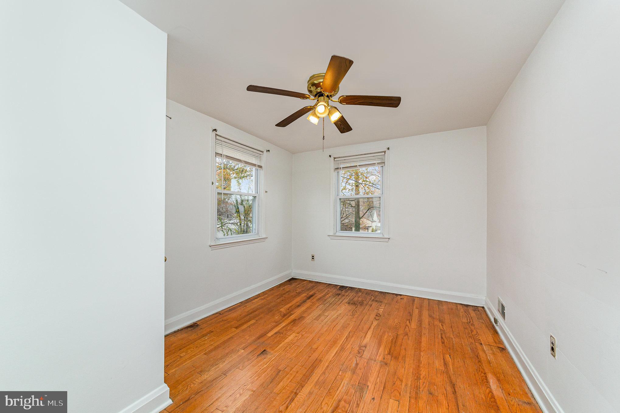 8675 Oak Road Parkville, MD 21234 - Photo 15 of 33