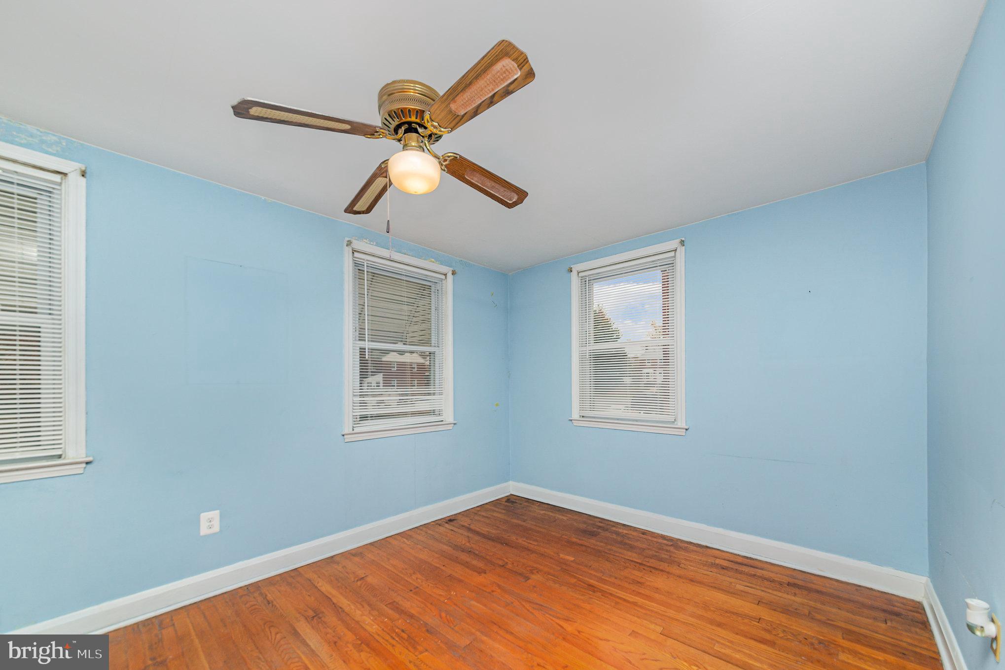 8675 Oak Road Parkville, MD 21234 - Photo 17 of 33