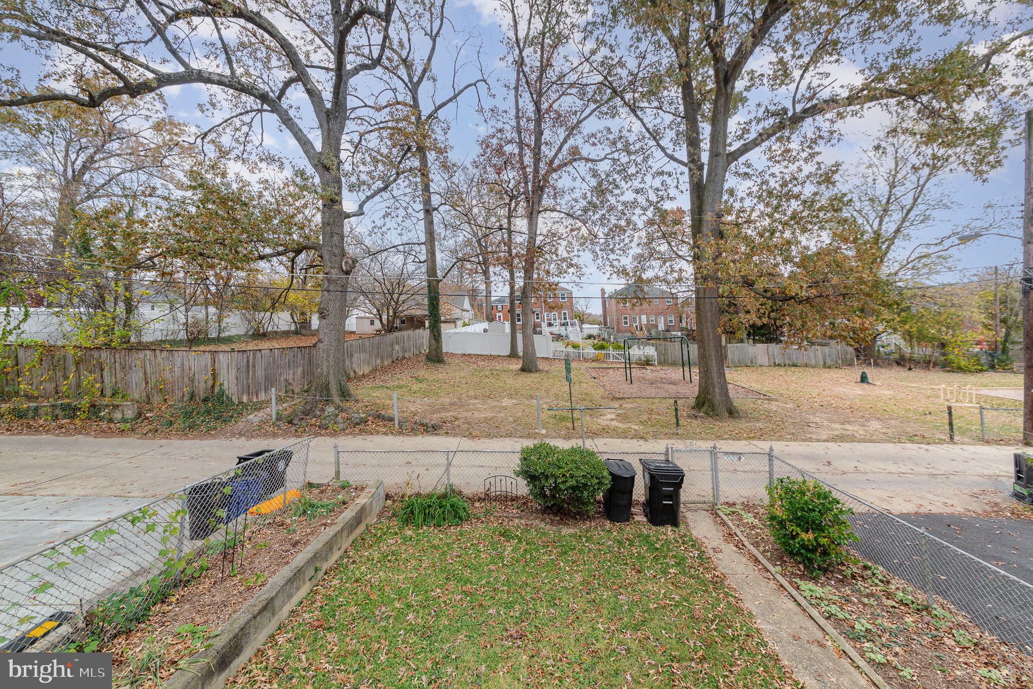 8675 Oak Road Parkville, MD 21234 - Photo 28 of 33