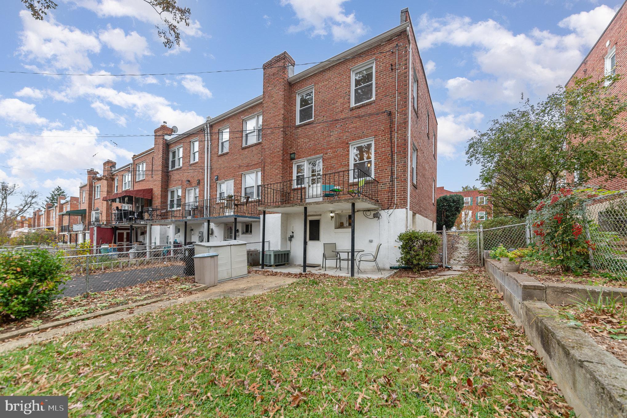 8675 Oak Road Parkville, MD 21234 - Photo 29 of 33