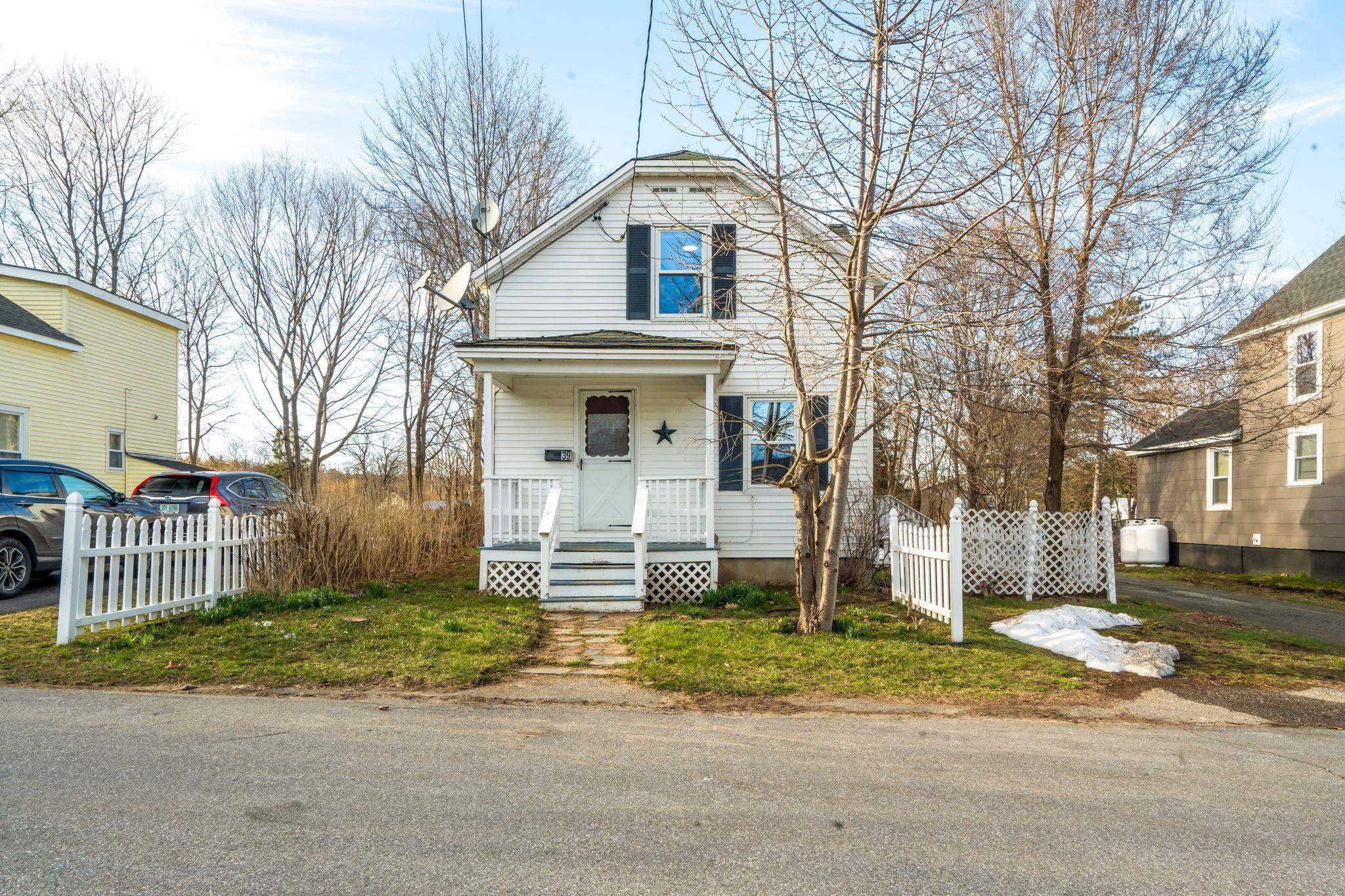 39 Syndicate Street Newport, NH 03773 - Photo 2 of 24 Gallery Image 2