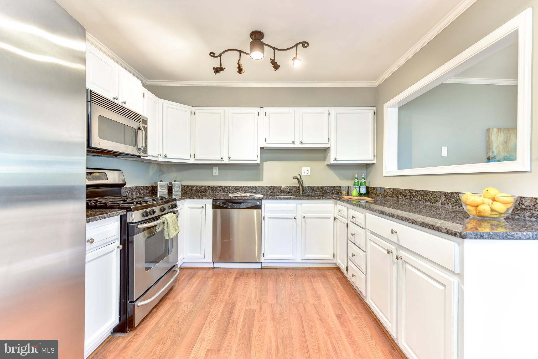 10807 Huntley Place Silver Spring, MD 20902 - Photo 2 of 19 Kitchen