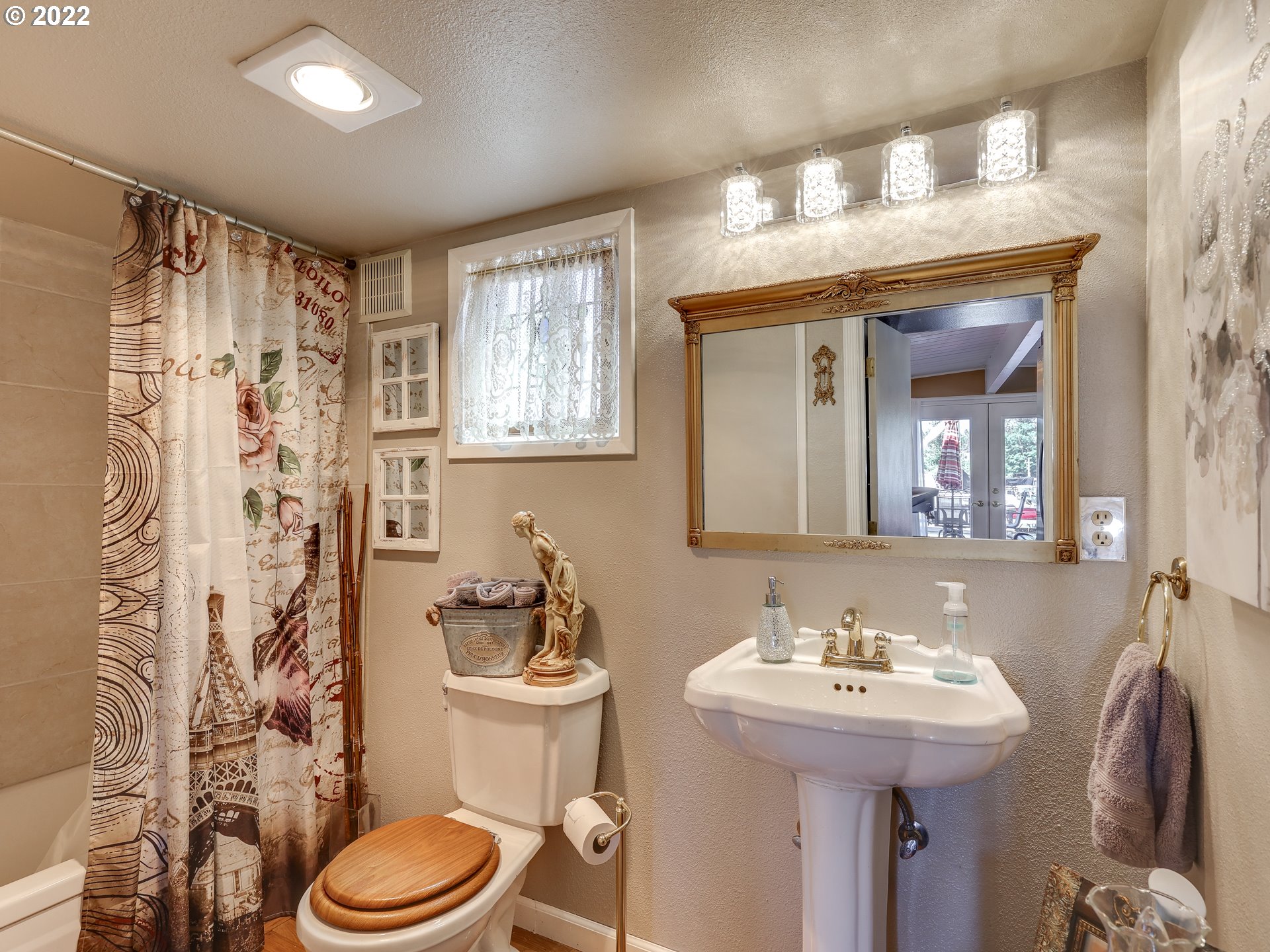 55 Northeast Bridgeton Road, Unit 11 Portland, OR 97211 - Photo 12 of 30 Gallery Image 12