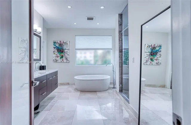 $38,000 | 13300 Biscayne Bay Terrace, North Miami, FL 33181