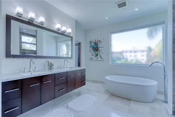 $38,000 | 13300 Biscayne Bay Terrace, North Miami, FL 33181