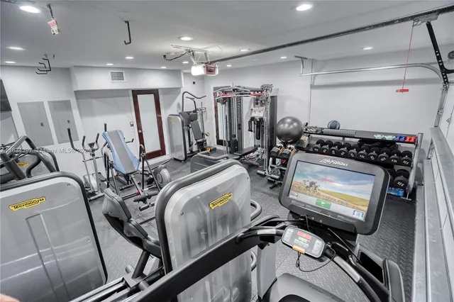 $38,000 | 13300 Biscayne Bay Terrace, North Miami, FL 33181