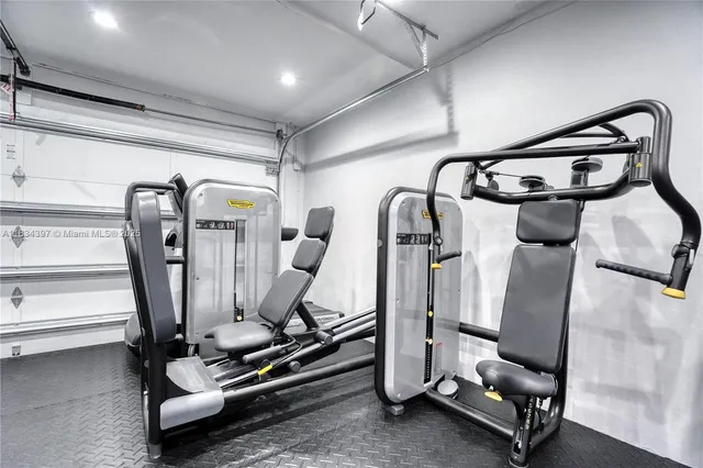 $38,000 | 13300 Biscayne Bay Terrace, North Miami, FL 33181