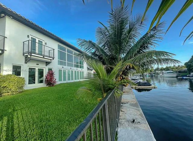 $38,000 | 13300 Biscayne Bay Terrace, North Miami, FL 33181