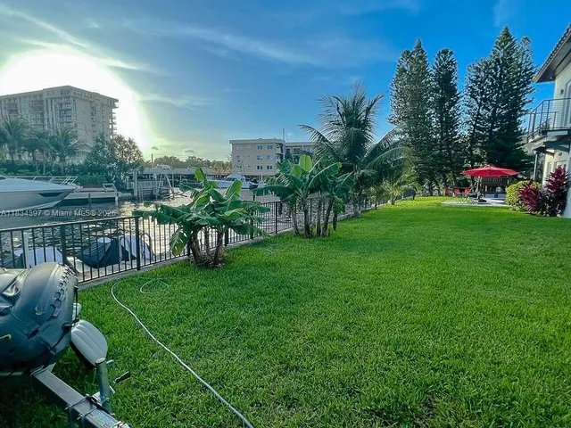 $38,000 | 13300 Biscayne Bay Terrace, North Miami, FL 33181