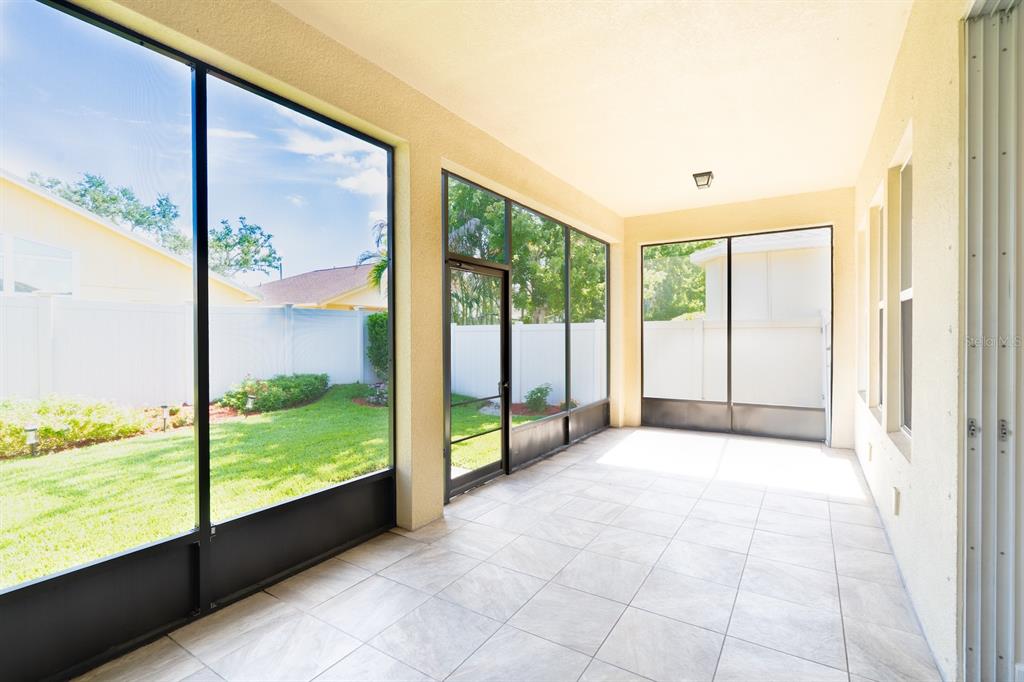 10667 Cardera Drive Riverview, FL 33578 - Photo 4 of 53