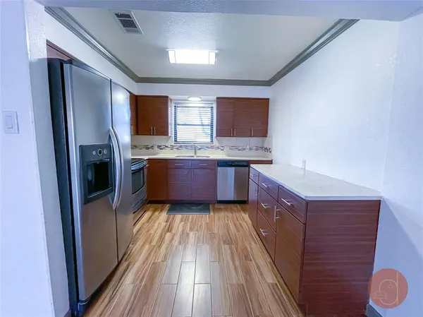 $2,250 | 6544 Chicory Court, Dallas, TX 75214