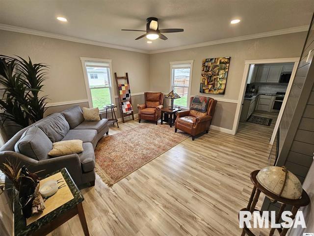 306 Walker Street Ursa, IL 62376 - Photo 4 of 12