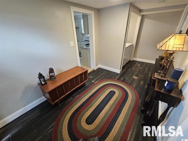 306 Walker Street Ursa, IL 62376 - Photo 6 of 12