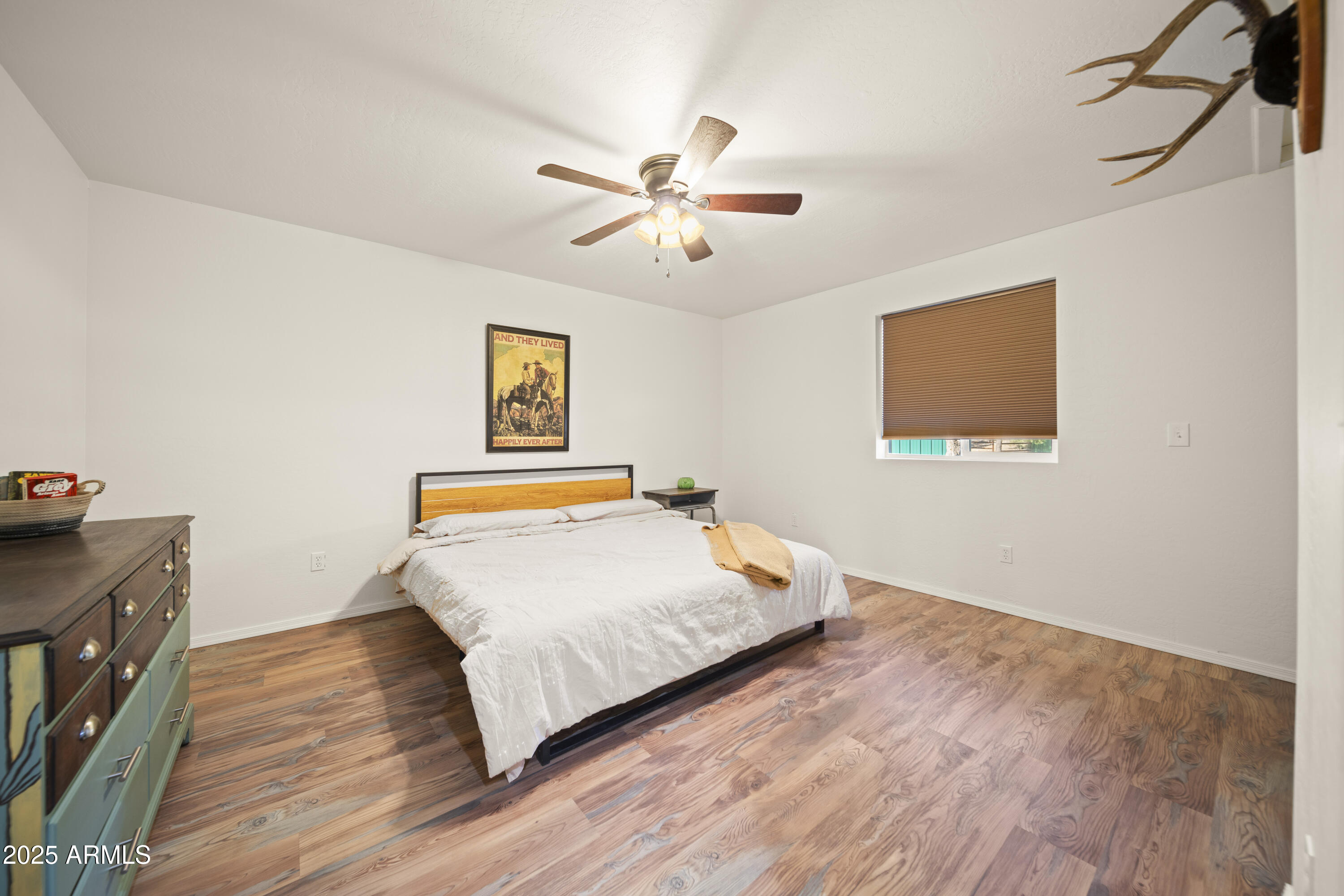 3555 West Stafford Road Kirkland, AZ 86332 - Photo 11 of 51 3555 W Stafford Rd00032