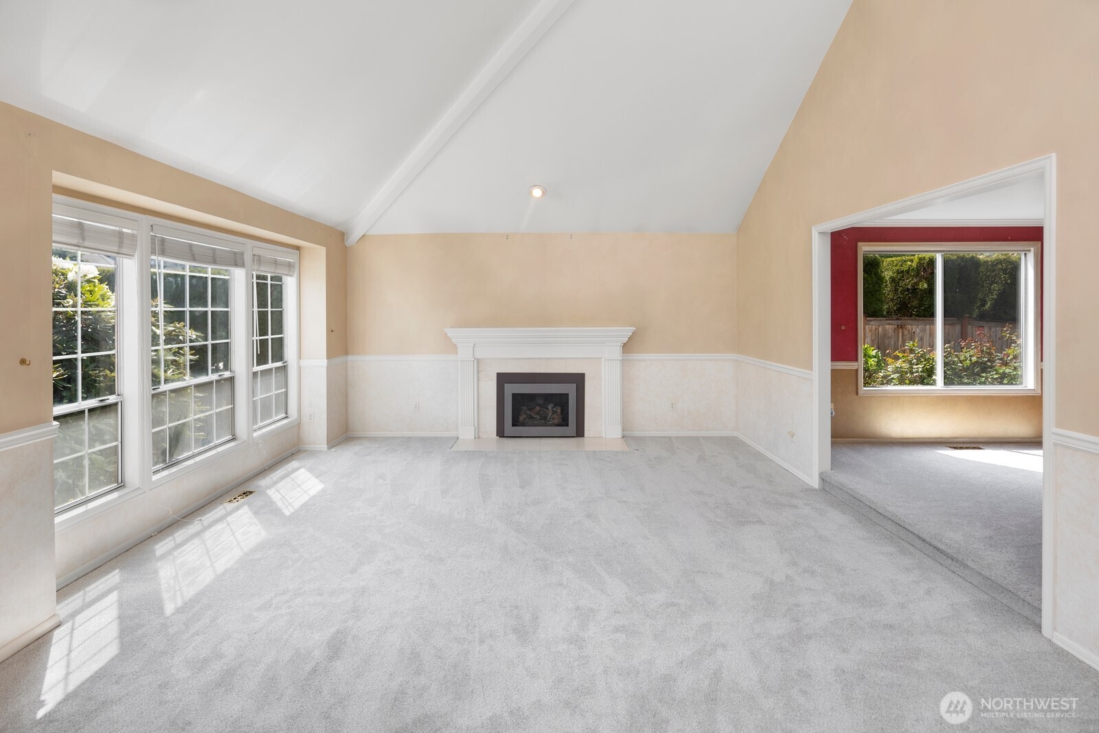 23812 21st Drive Southeast Bothell, WA 98021 - Photo 4 of 37 Gallery Image 4