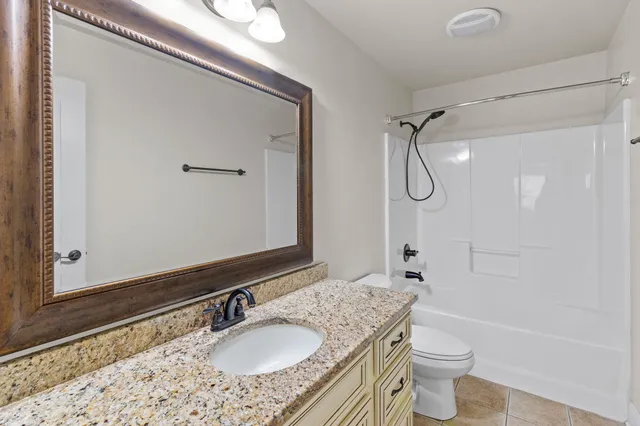 $289,900 | 124 Fieldstone Cmns, Rock Spring, GA 30739