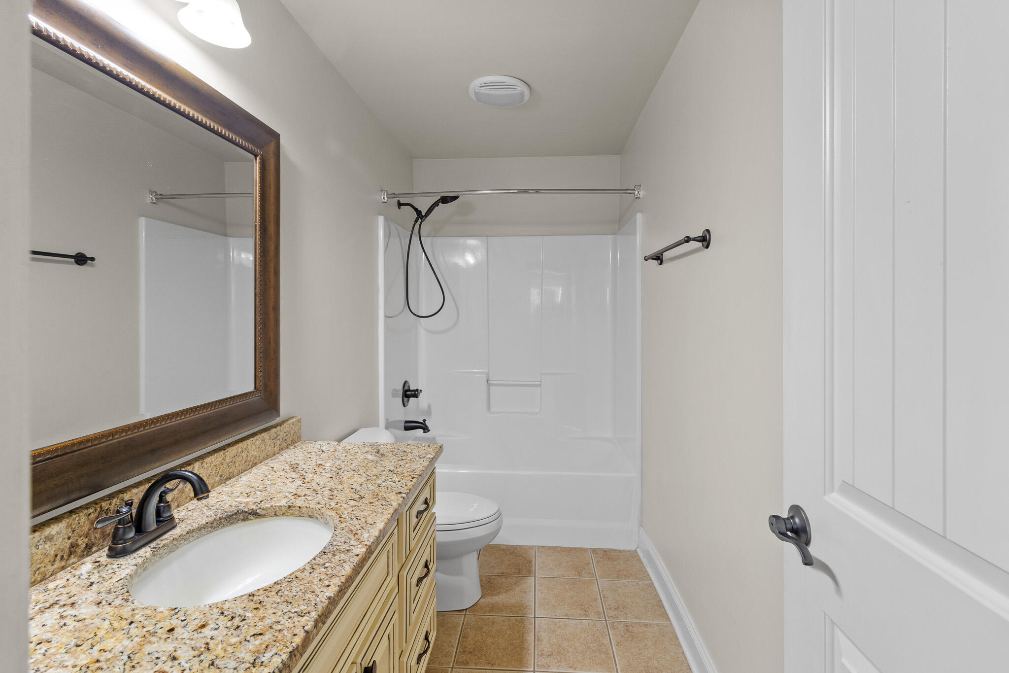 124 Fieldstone Cmns Rock Spring, GA 30739 - Photo 21 of 37 _MG_0486