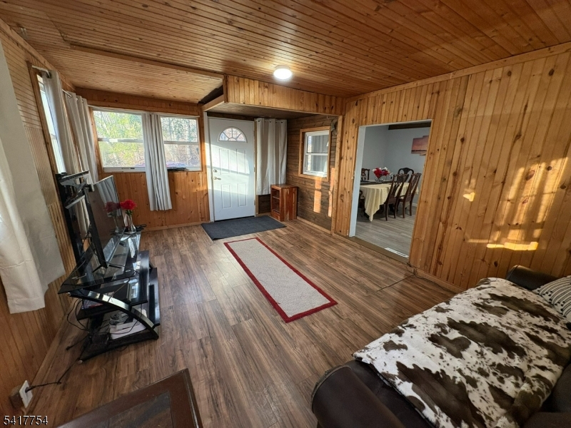 901 Chestnut Path Newton, NJ 07860 - Photo 4 of 24