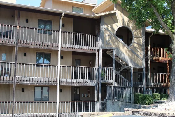 $234,900 | 24 Sunrise Ridge Drive, Unit 213, Sunrise Beach, MO 65079