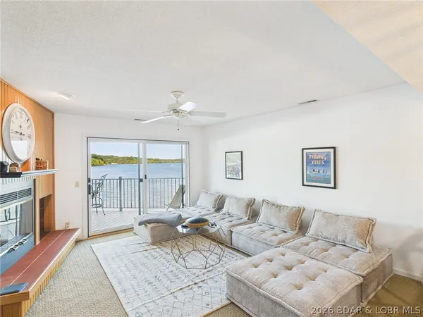 $234,900 | 24 Sunrise Ridge Drive, Unit 213, Sunrise Beach, MO 65079