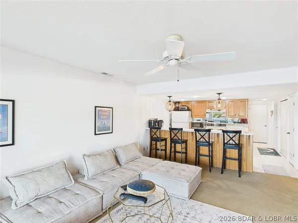 $234,900 | 24 Sunrise Ridge Drive, Unit 213, Sunrise Beach, MO 65079