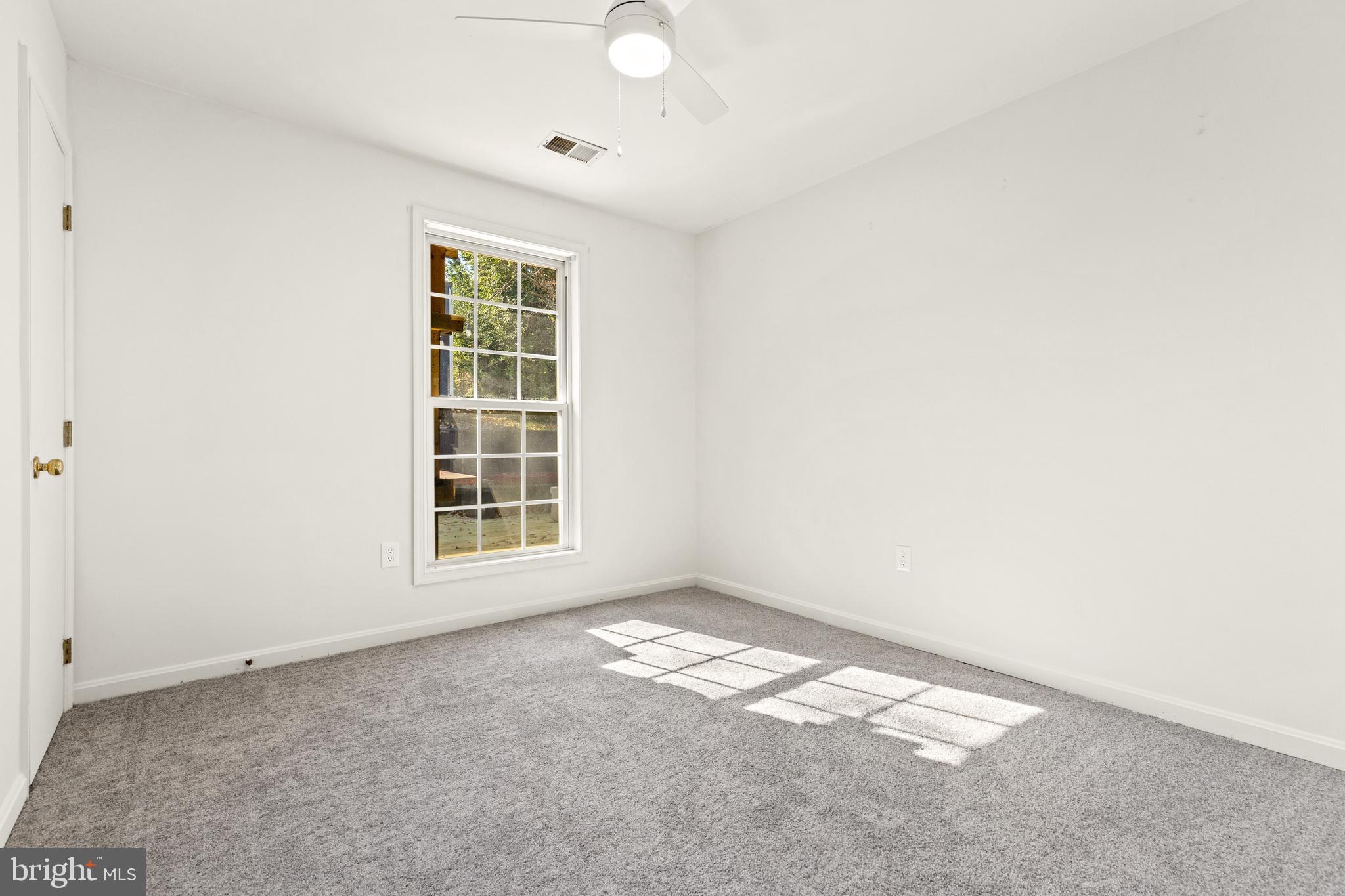 9705 Canary Court Springdale, MD 20721 - Photo 17 of 24 Gallery Image 17