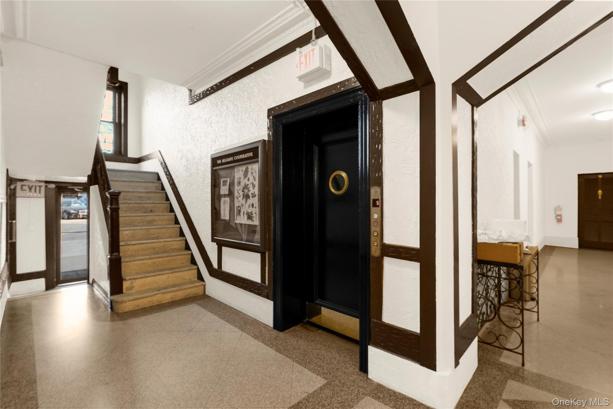 37 Brompton Road, Unit 3D Great Neck, NY 11021 - Photo 5 of 18 a view of an entryway with staircase