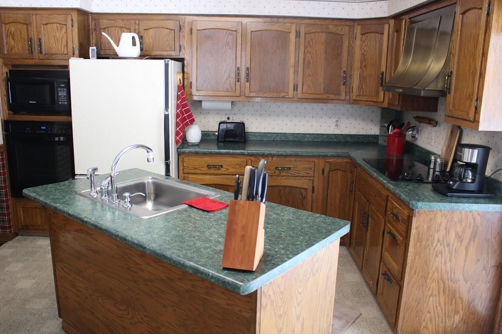 2424 Rutledge Road Transfer, PA 16154 - Photo 8 of 25 Gallery Image 8