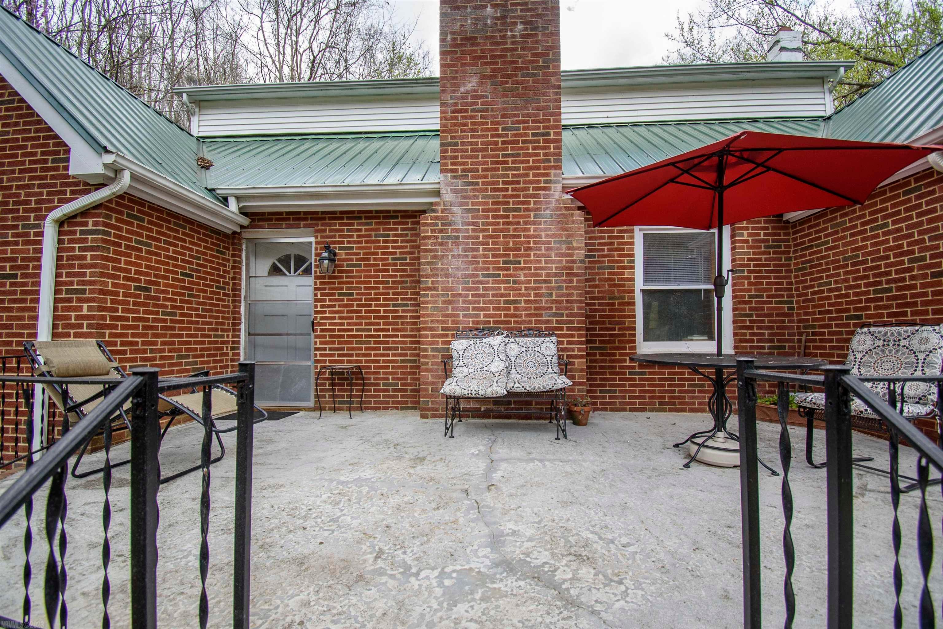 4268 Seneca Hollow Road Elliston, VA 24087 - Photo 5 of 40 Gallery Image 5
