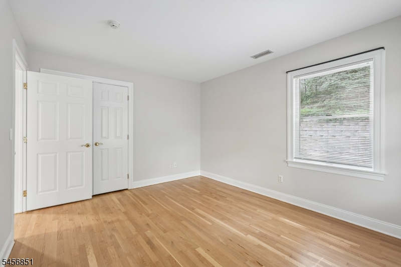 53 Broadway, Unit D Park Ridge, NJ 07656 - Photo 16 of 30 Gallery Image 16