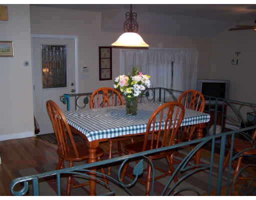 10 Bradley Road Salem, MA 01970 - Photo 3 of 7
