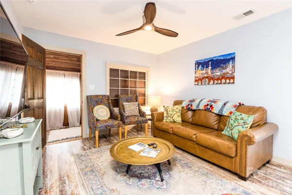 $400,000 | 221 Pineville-Matthews Road, Matthews, NC 28105