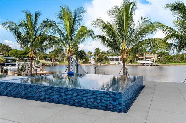 $9,450,000 | 3621 San Remo Terrace, Sarasota, FL 34239