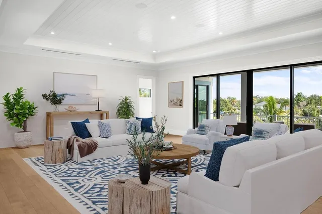 $9,450,000 | 3621 San Remo Terrace, Sarasota, FL 34239