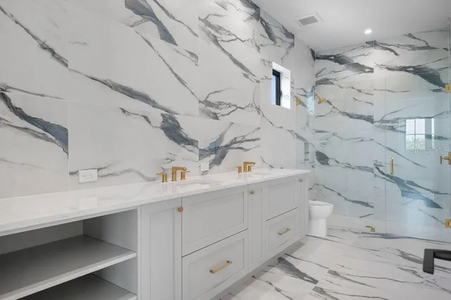 $9,450,000 | 3621 San Remo Terrace, Sarasota, FL 34239