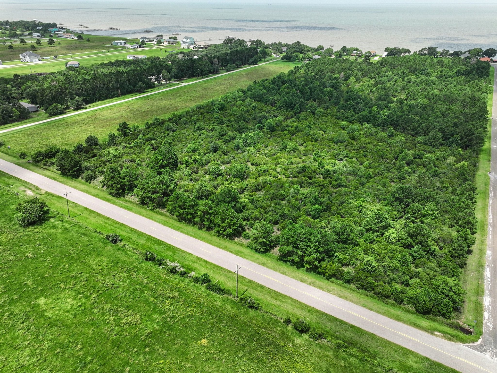1750 West Bayshore Road Anahuac, TX 77514 - Photo 6 of 7