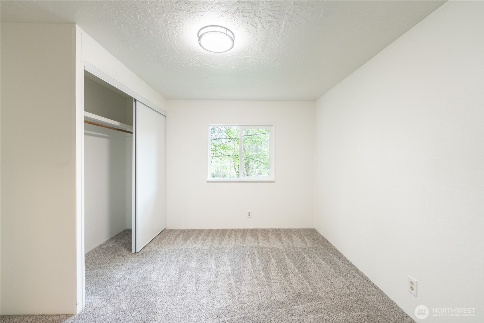 7701 Hardeson Road, Unit 52C Everett, WA 98203 - Photo 22 of 35