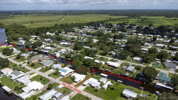 an aerial view of multiple house