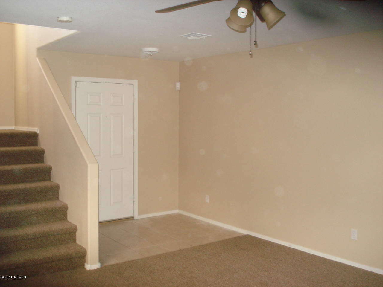 9448 West Jamestown Road Phoenix, AZ 85037 - Photo 7 of 8 2 tone