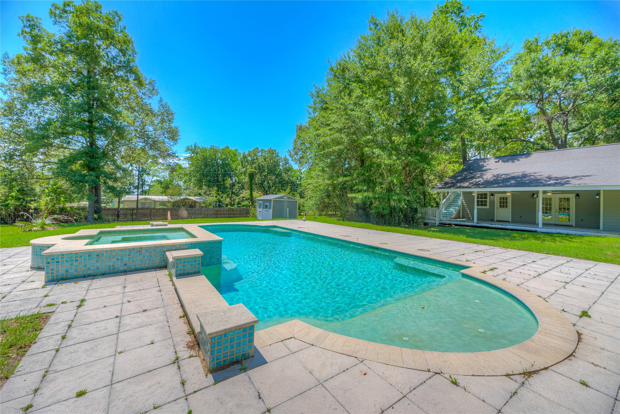 641 Red Clover Livingston, TX 77351 - Photo 2 of 43
