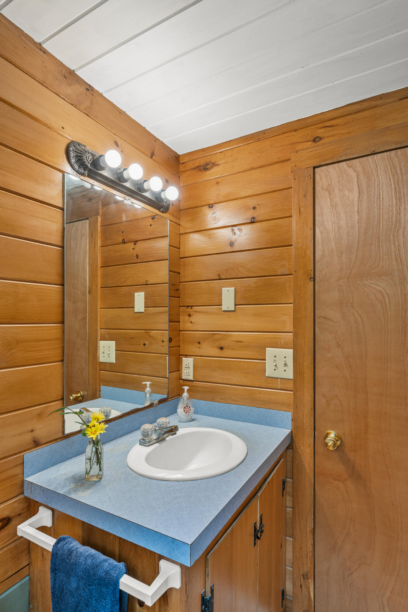 330 Gibbs Road Wiscasset, ME 04578 - Photo 16 of 71 330 Gibbs Road Wiscasset 016
