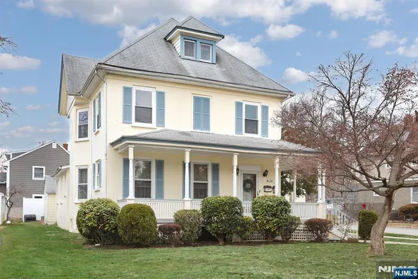 $799,999 | 116 7th Avenue, Westwood, NJ 07675