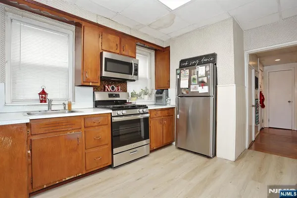 $799,999 | 116 7th Avenue, Westwood, NJ 07675