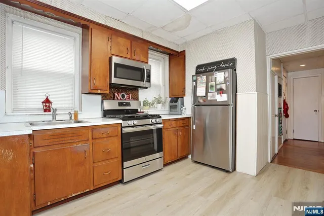 $799,999 | 116 7th Avenue, Westwood, NJ 07675