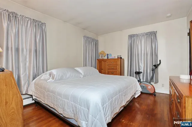 $799,999 | 116 7th Avenue, Westwood, NJ 07675