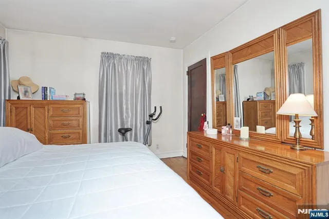 $799,999 | 116 7th Avenue, Westwood, NJ 07675