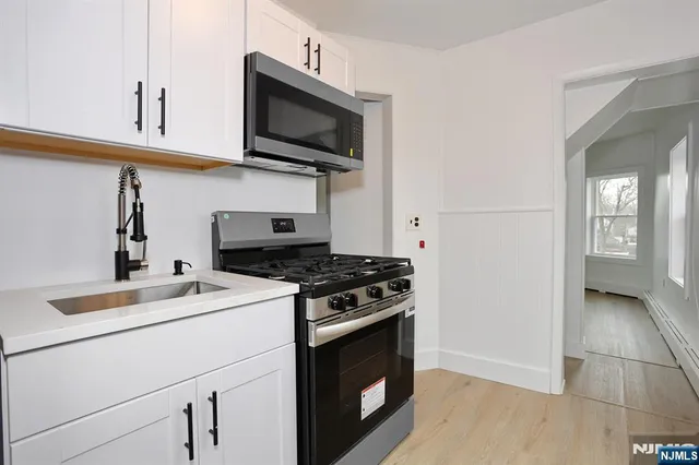 $799,999 | 116 7th Avenue, Westwood, NJ 07675