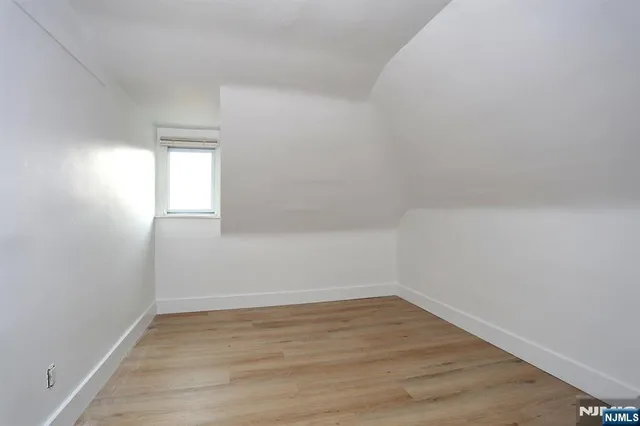 $799,999 | 116 7th Avenue, Westwood, NJ 07675