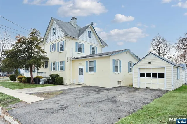 $799,999 | 116 7th Avenue, Westwood, NJ 07675